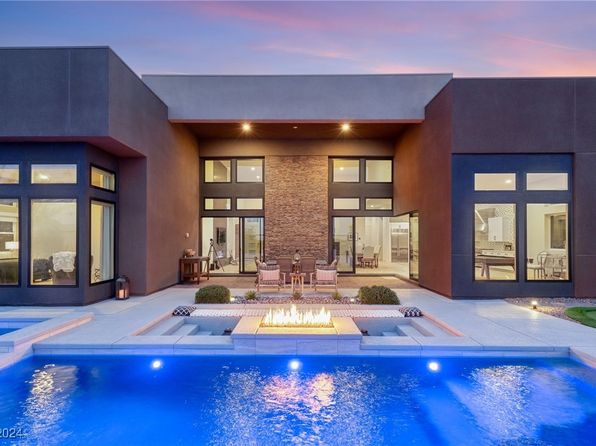 Achieve Your Ideal Lifestyle with Exclusive Homes in The Ridges Summerlin